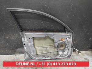 Nissan Primera Portier 4Deurs links-voor O585474 foto 2