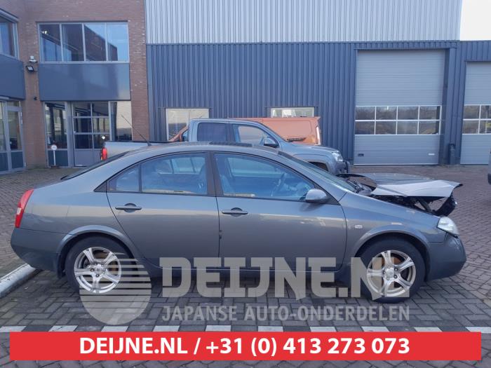 Nissan Primera Portierruit 4Deurs rechts-achter O585491