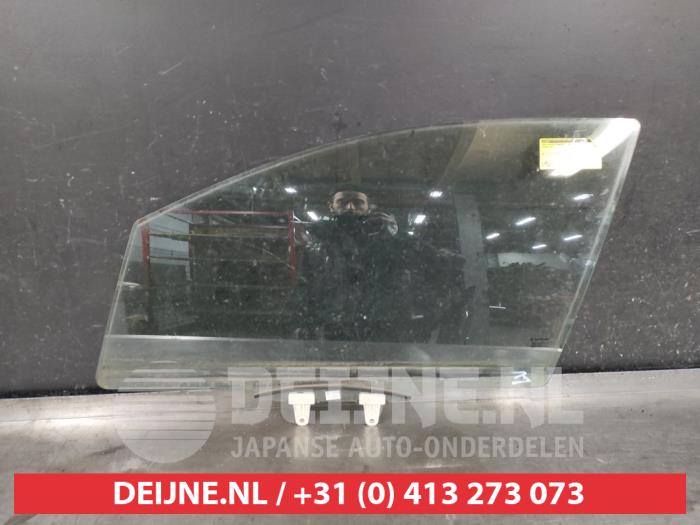 Suzuki SX-4 Portierruit 4Deurs links-voor O585725