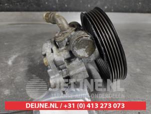 Mazda 3 Power steering pump O585822 photo 2