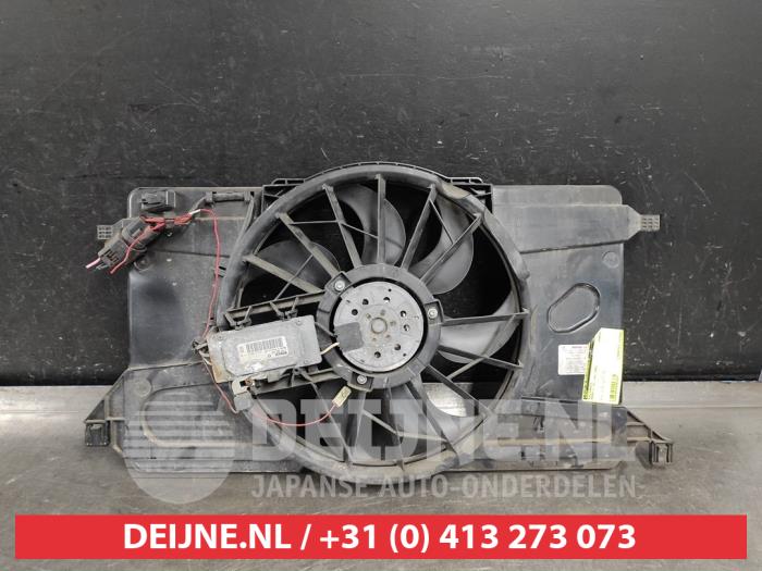 Mazda 3 Koelvinhuis O585834