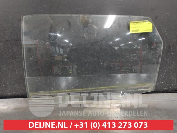 Toyota Auris Portierruit 4Deurs links-achter O586092
