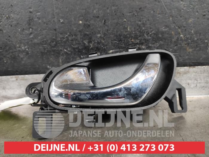 Nissan Qashqai Türgriff 4-türig links vorne O586094
