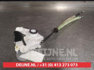 Gebruikte Slotmechaniek Portier 4Deurs links-voor Mazda 3 Sport (BP) 2.0 SkyActiv-G 122 Mild Hybrid 16V Prijs € 75,00 Margeregeling aangeboden door V.Deijne Jap.Auto-onderdelen BV