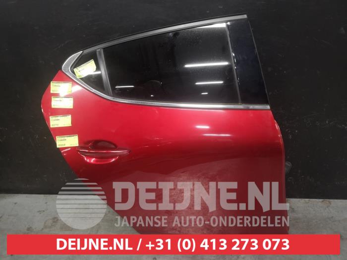 Mazda 3 Tür 4-türig rechts hinten O586297
