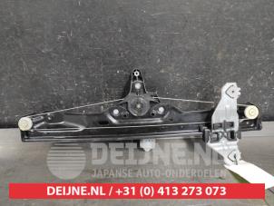 Nissan Qashqai Window mechanism 4-door, front left O586328 photo 3