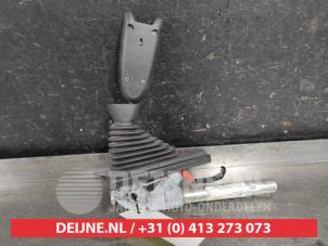 Nissan Qashqai+2 Front seatbelt buckle, left O586360 photo 2