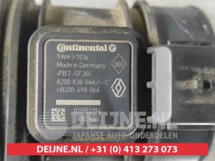 Nissan Navara Luchthoeveelheidsmeter O586539 foto 3