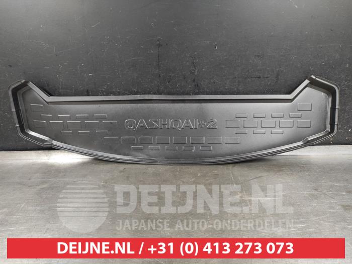 Nissan Qashqai+2 Kofferraum Matte O586569