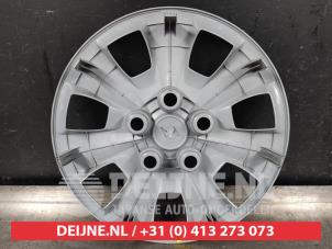Hyundai I30 Wheel cover (spare) O586671 photo 2