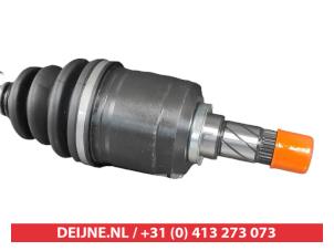 Nissan Qashqai Aandrijfas links-voor O9990008621 foto 3
