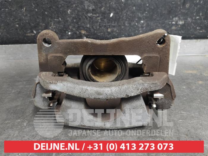 Mazda 6 Remklauw (Tang) links-voor O587070