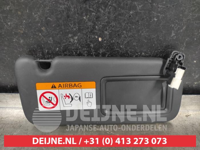 Mazda 3 Sonnenblende O587080