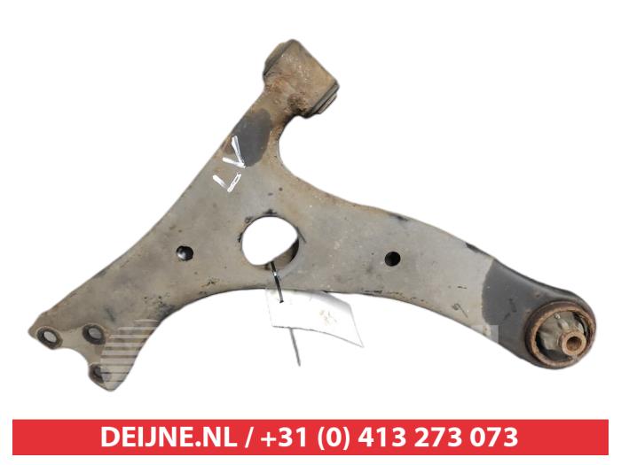 Toyota Celica Draagarm onder links-voor O587179