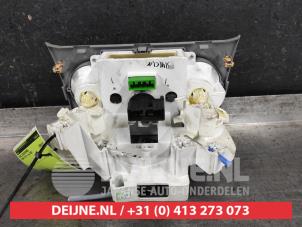 Nissan Pixo Kachel Bedieningspaneel O587441 foto 2