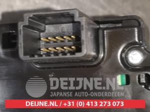 Mazda 3 Ruitenwis Schakelaar O587579 foto 3