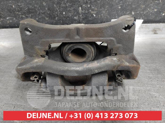 Mazda 3 Bremszange rechts vorne O587608