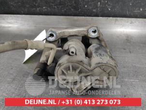 Mazda 3 Remklauw (Tang) rechts-achter O587610 foto 2