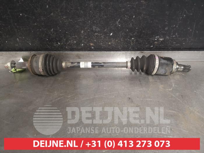 Gebruikte Steekas links-voor Suzuki Splash 1.0 12V Prijs € 50,00 Margeregeling aangeboden door V.Deijne Jap.Auto-onderdelen BV