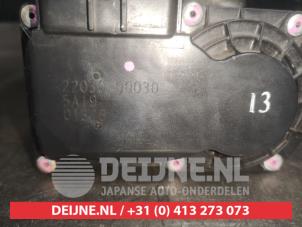 Toyota Aygo Drosselklappengehäuse O588194 foto 3