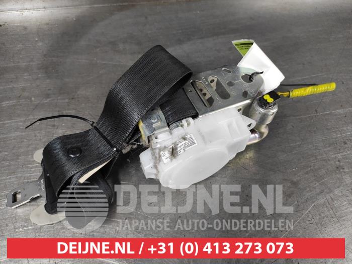 Toyota Avensis Veiligheidsgordel links-voor O588468