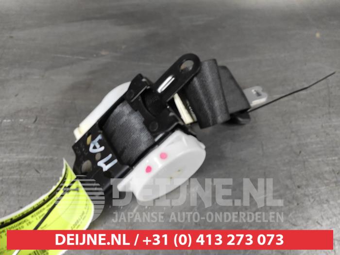 Suzuki Celerio Sicherheitsgurt Mitte hinten O588559