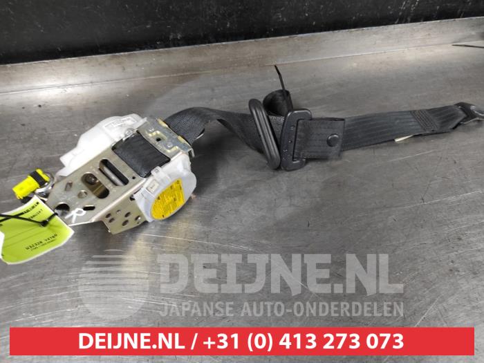 Toyota IQ Veiligheidsgordel rechts-voor O588581