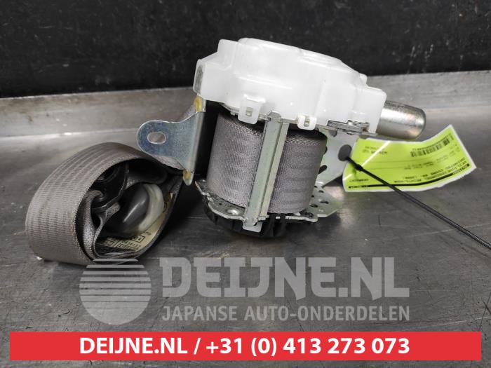 Daihatsu Cuore Sicherheitsgurt rechts vorne O588612