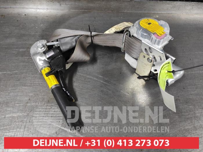 Daihatsu Cuore Sicherheitsgurt links vorne O588613