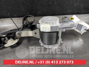 Subaru Legacy Veiligheidsgordel rechts-voor O588704 foto 2