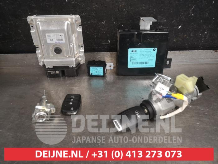 Kia Stonic Kontaktslot+Sleutel O588810