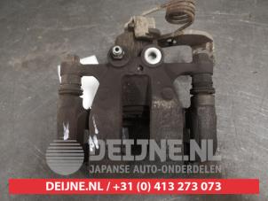 Kia Stonic Remklauw (Tang) links-achter O588824 foto 2