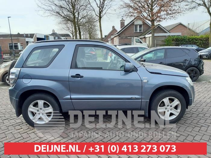 Suzuki Grand Vitara Türscheibe 2-türig rechts O589177