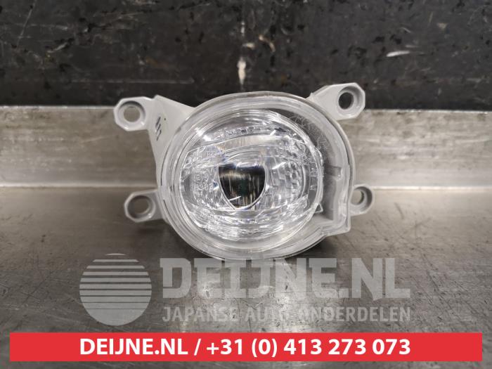 Toyota Hilux Nebelscheinwerfer rechts vorne O589195