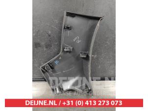 Toyota Hilux Bumperlijst rechts-voor O589202 foto 2