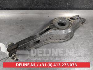 Toyota Corolla Querlenker rechts hinten O589319 foto 2