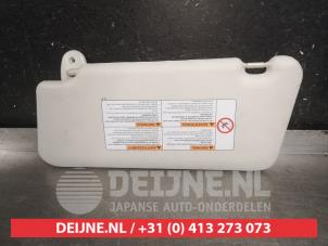 Gebruikte Zonneklep Suzuki Grand Vitara II (JT) 1.6 16V Prijs € 25,00 Margeregeling aangeboden door V.Deijne Jap.Auto-onderdelen BV