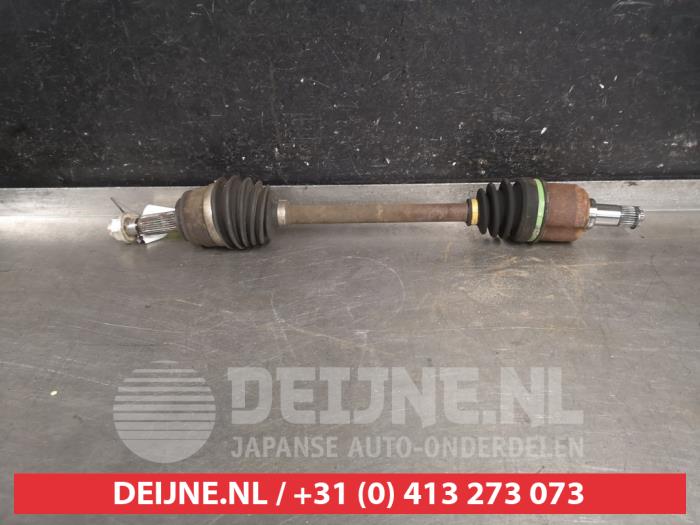 Mitsubishi Outlander Aandrijfas links-voor O589476