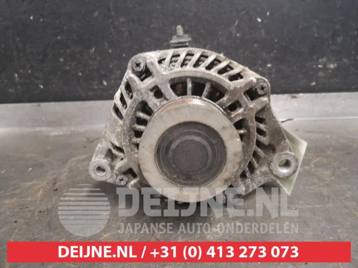 Gebruikte Dynamo Nissan Navara (D40) 2.5 dCi 16V 4x4 Prijs € 75,00 Margeregeling aangeboden door V.Deijne Jap.Auto-onderdelen BV