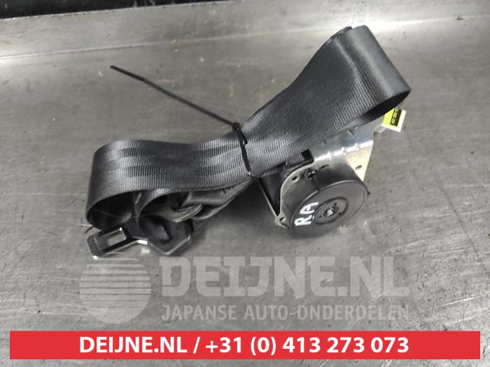Mitsubishi Colt Veiligheidsgordel rechts-achter O589665