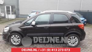 Suzuki SX-4 Zijskirt links O589672 foto 3