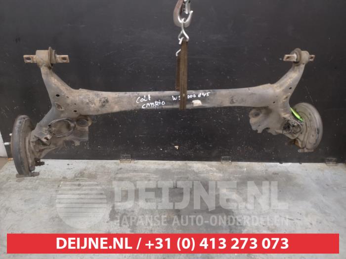 Mitsubishi Colt Rear-wheel drive axle O589607