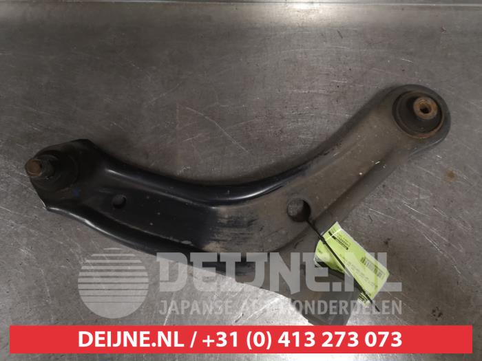 Suzuki Vitara Draagarm onder rechts-voor O589585
