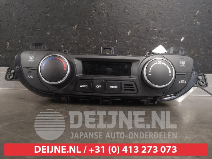 Hyundai I10 Kachel Bedieningspaneel O589727