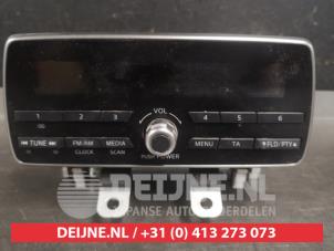 Gebruikte Radio Mazda 2 (DJ/DL) 1.5 SkyActiv-G 90 Prijs op aanvraag aangeboden door V.Deijne Jap.Auto-onderdelen BV