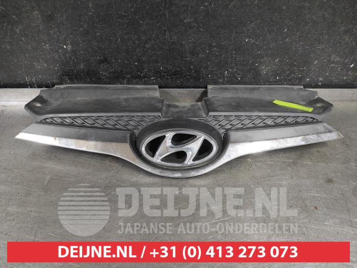 Hyundai Veloster Grille O589828
