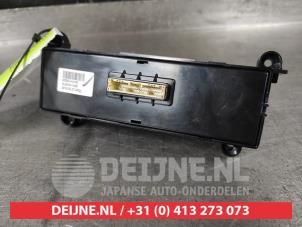 Hyundai Kona Seat heating switch O589955 photo 2