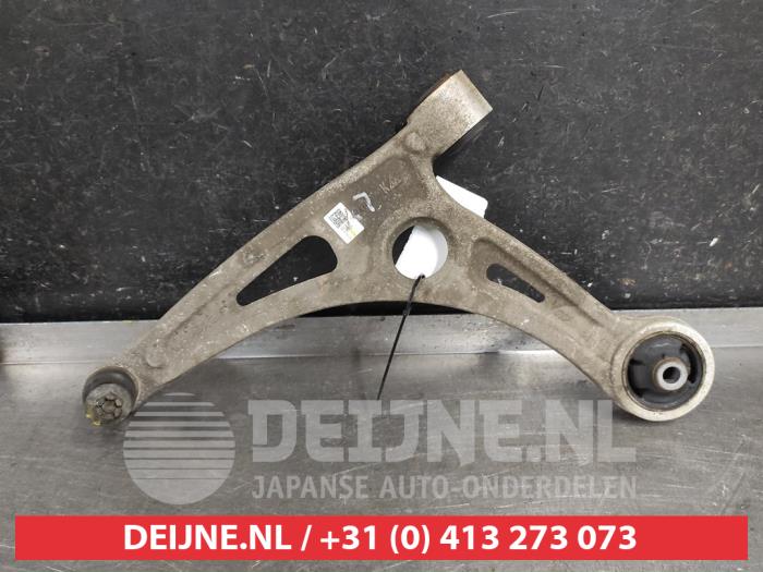Hyundai Kona Draagarm onder links-voor O589990
