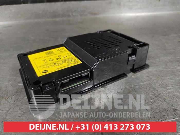 Kia Niro Drahtloses Ladegerät O590126