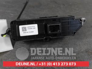Kia Niro Seat heating switch O590140 photo 2